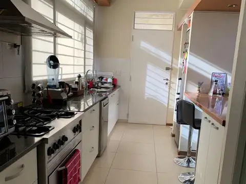 Casa en Venta en Quilmes, USD 395.000