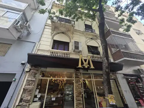 LOCAL MAS TRES PISOS DE OFICINAS/VIVIENDA EN BALVANERA