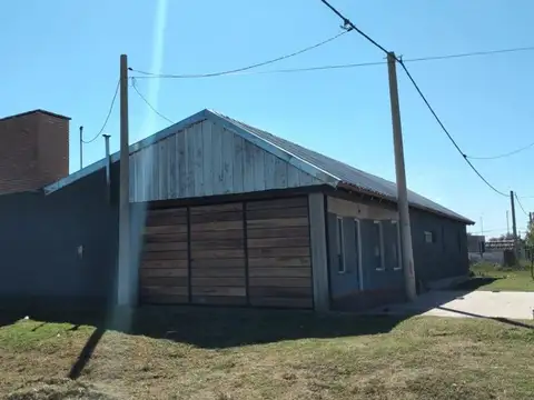 CASA A LA VENTA EN VILLA MUGUETA, IMPECABLE