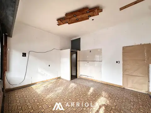 Local en Venta 40 años