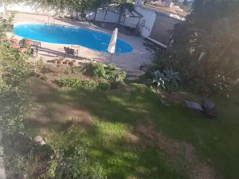 Hermosa Casa Vta 4 Dor Pil/gge/jard J. Benavente Al 700