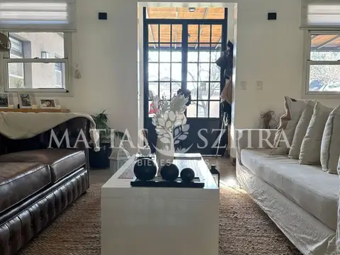 Casa 5 ambientes con 3 baños