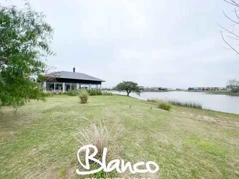 El Cantón - Islas -