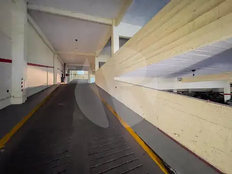 Cochera en Venta en Belgrano!