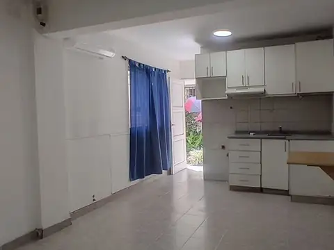 ALQUILER MONOAMBIENTE PLANTA BAJA SAN JOSÉ GLLEN