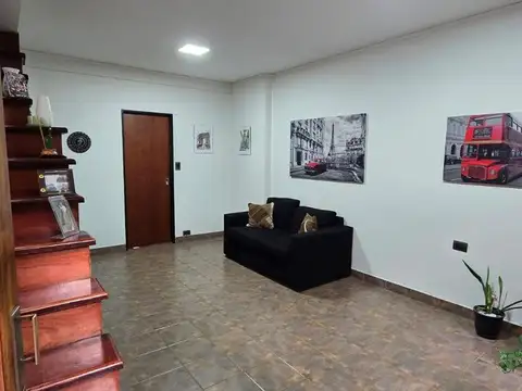 Depto Tipo Casa en Venta en Jose Leon Suarez, USD 135.000