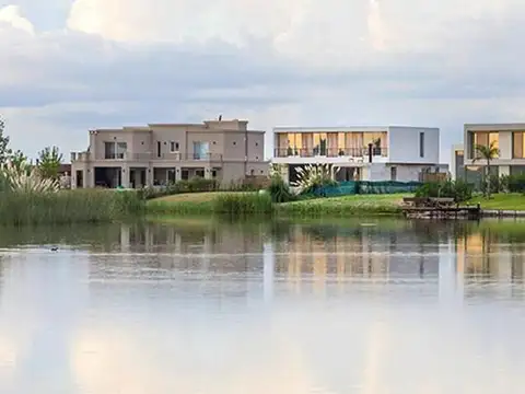 El Canton Norte a la laguna 300