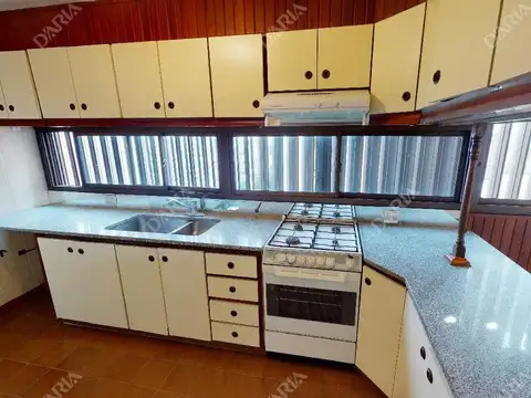 Departamento 4 ambientes con 3 baños