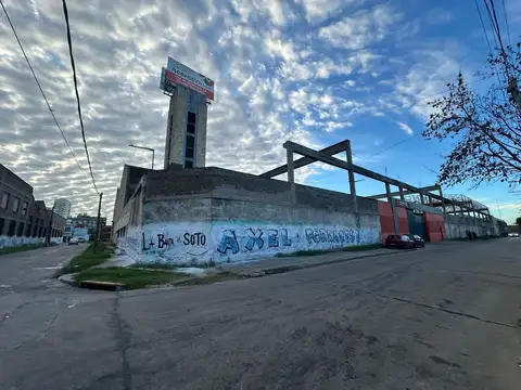 Galpon en Venta 135  mts Fondo