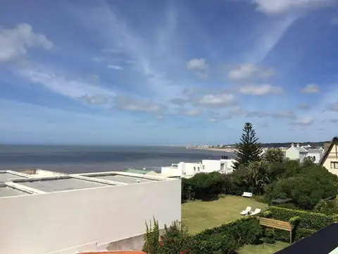 Casa en Alquiler de 4 dormitorios