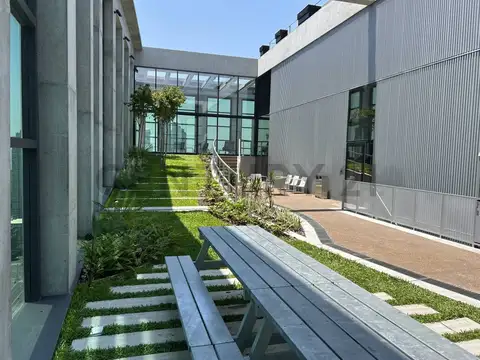 VENTA DE MONOAMBIENTE EN HUERGO 475 ,EDIFICIO DE CATEGORIA.