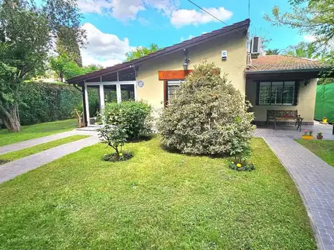 Casa en Venta con 1 cochera
