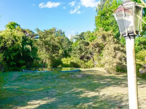 Casa Quinta en Venta en El Rodeo con pileta