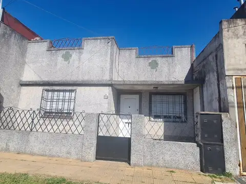 PH Frente 3 ambientes con Patio y terraza propia