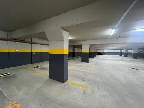 Cochera CUBIERTA en Venta SUBSUELO - Villa Urquiza