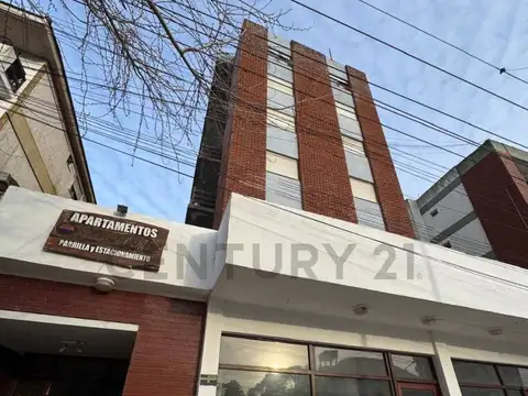 Edificio en Avenida 3 entre 142 y 144 en Villa Gesell (22 departamentos - excelente para inversión)