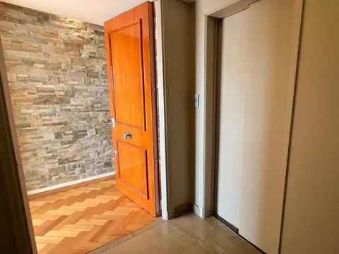 Departamento en Alquiler con 2 cocheras