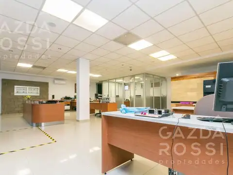 Local en Venta en Adrogue, USD 690.000