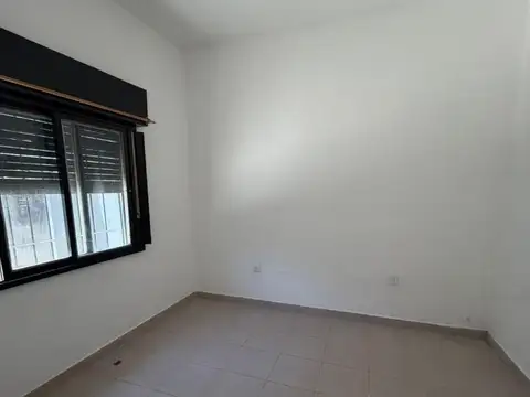 Excelente departamento en alquiler en planta baja  Muy buen