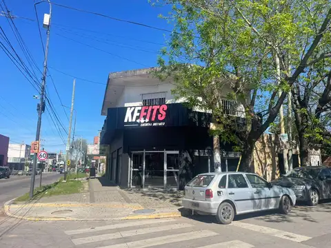 LOCAL COMERCIAL EN BLOCK (2)   DEPTO EN 1ER PISO   COCHERA   TERRAZA