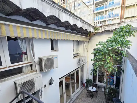 Casa 7 ambientes con 2 baños