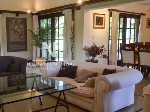 Casa en Venta en Beverly Hills, USD 1.400.000