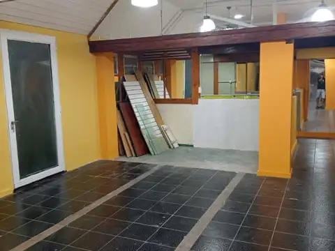 Local en Venta en Villa Gesell, USD 40.000