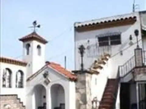 Depto Tipo Casa en Venta 90 años