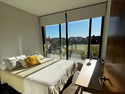 Casa en venta con renta sobre lote interno  en Barrio Ceibos Puertos