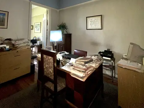 VENTA | Departamento de 4 amb. + Oficina