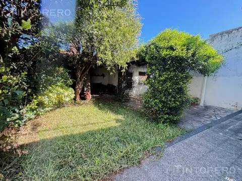 Casa en Venta en Villa Sarmiento, USD 240.000