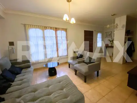 Depto Tipo Casa en Venta de 5 ambientes