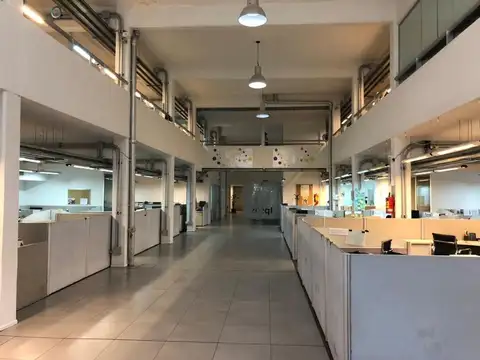 EDIFICIO DE OFICINAS EN BLOCK  1960 m²