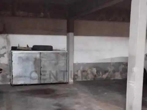 Venta de cochera cubierta en pleno centro de La Plata