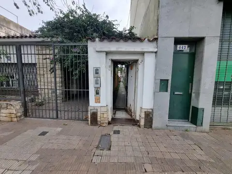 Hermoso departamento a reciclar , con gran potencial