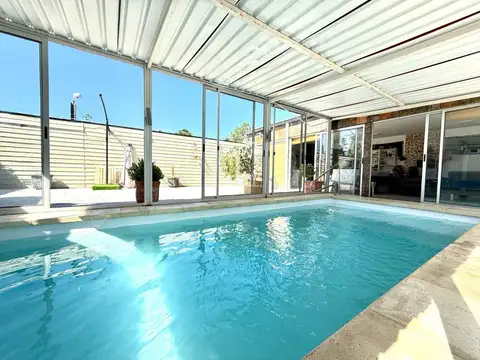 Venta Casa 3 dormitorios barbacoa piscina San Luis