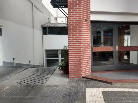 Cochera en San Isidro