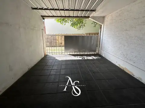 Depto Tipo Casa en Venta con 1 cocheras