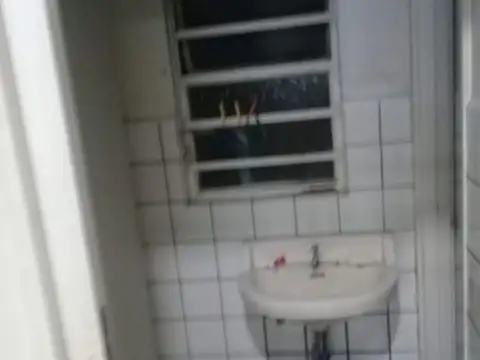 Oficina 2 ambientes con 1 baño