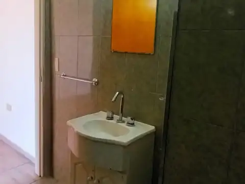 Departamento en Alquiler en Berazategui, $ 400.000