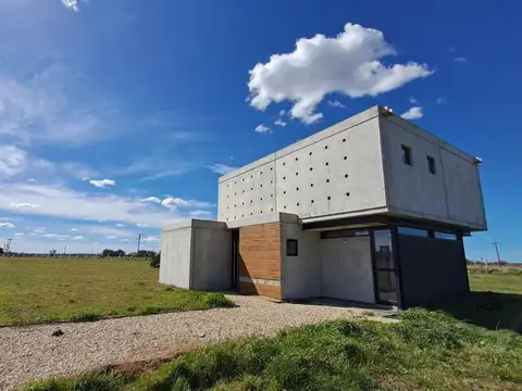 Casa en venta - 3 Dormitorios 3 Baños - General Madariaga