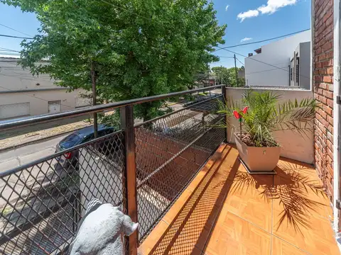 Depto Tipo Casa en Venta de 4 ambientes