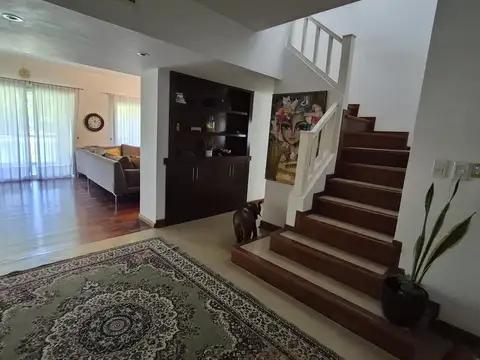 Casa en Alquiler de 3 dormitorios