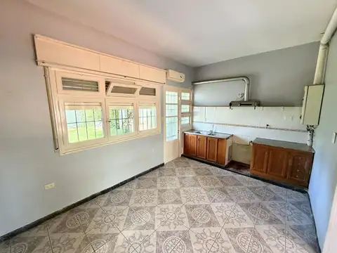 Casa 4 ambientes con 1 baño