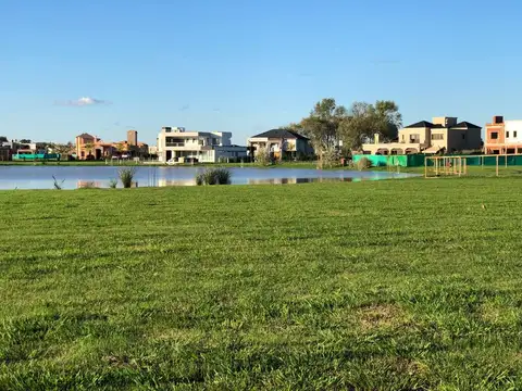 Terreno en Venta en Terravista, USD 300.000