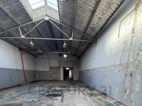 Galpon en Alquiler en Villa Lynch, USD 2.800