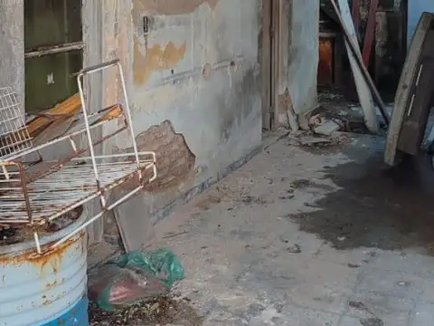 PH AL FONDO PARA REFACCIONAR SOBRE IMPORTANTE ARTERIA DE SAN MARTIN