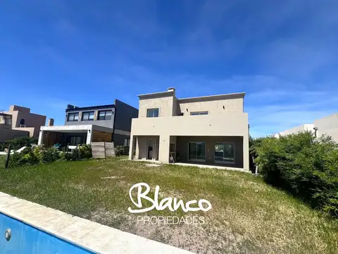 Casa en Venta en Pilar del Este, Barrio Santa Lucía, Pilar, G.B.A. Zona Norte