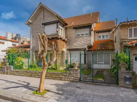 Chalet 4 Ambientes Garage Parque Chauvin