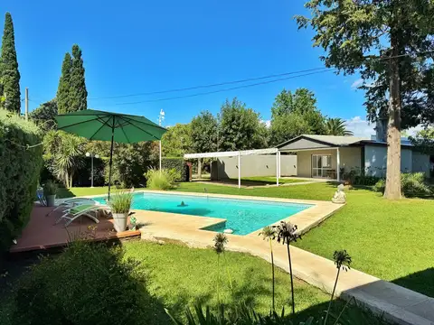 VENTA - Casa 3 dormitorios - Roldán